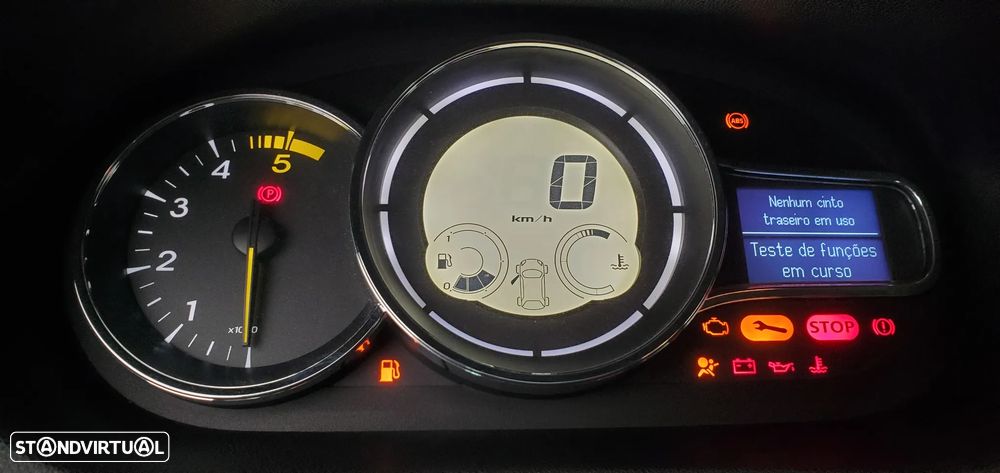 Renault Mégane 1.5 dCi Dynamique S - 15