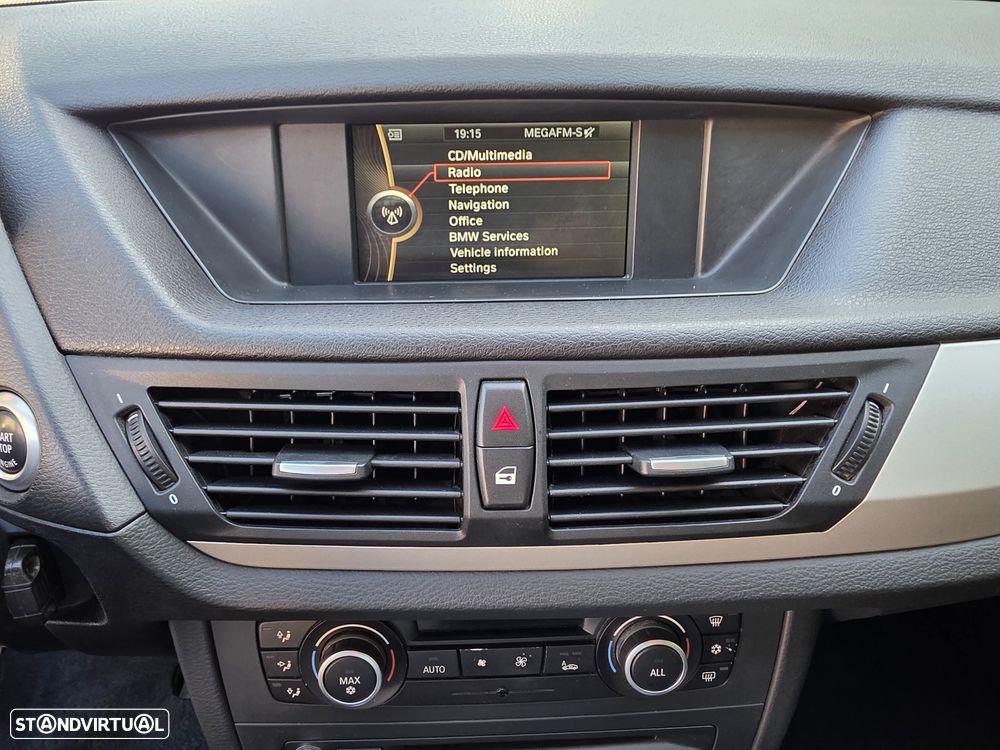 BMW X1 18 d sDrive - 10
