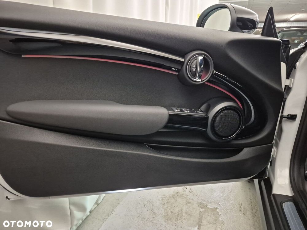 MINI Cooper Classic Trim - 12
