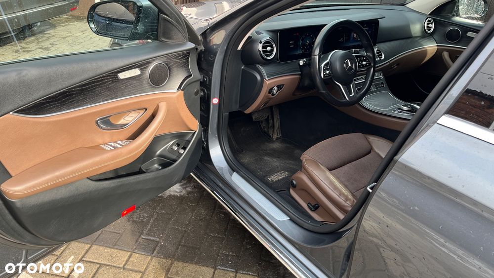 Mercedes-Benz Klasa E 220 d 9G-TRONIC - 10