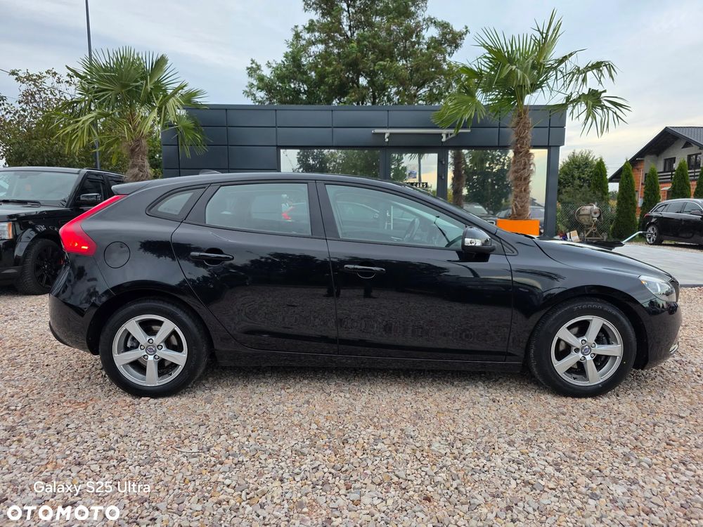 Volvo V40 D2 Momentum - 8