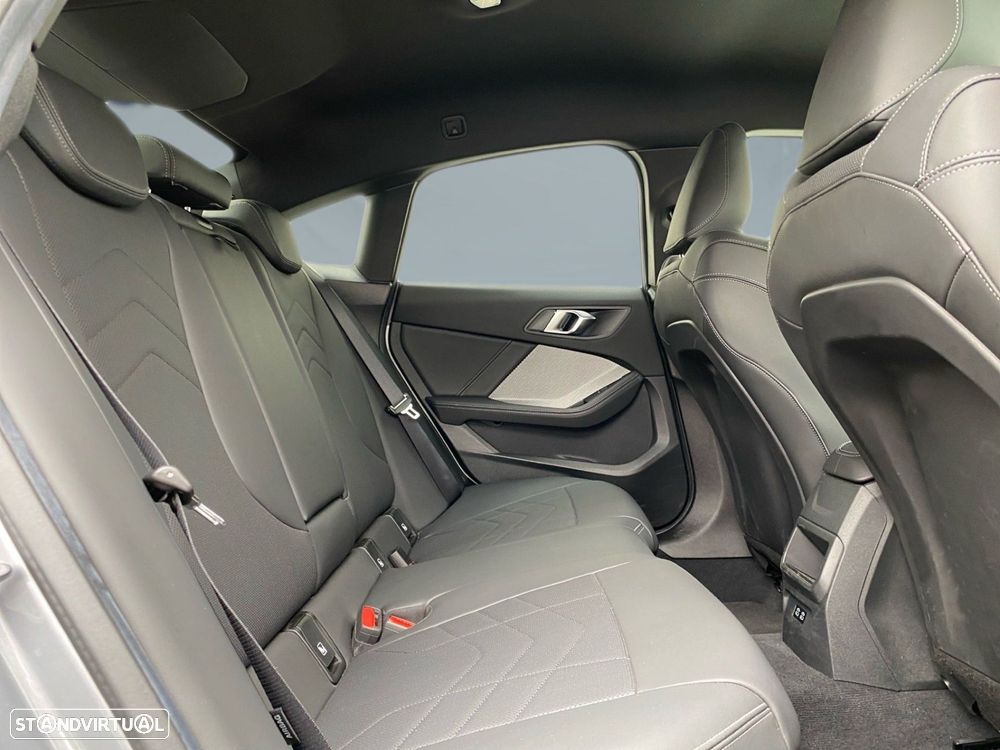 BMW 220 d Pack Desportivo M — fotografia 18