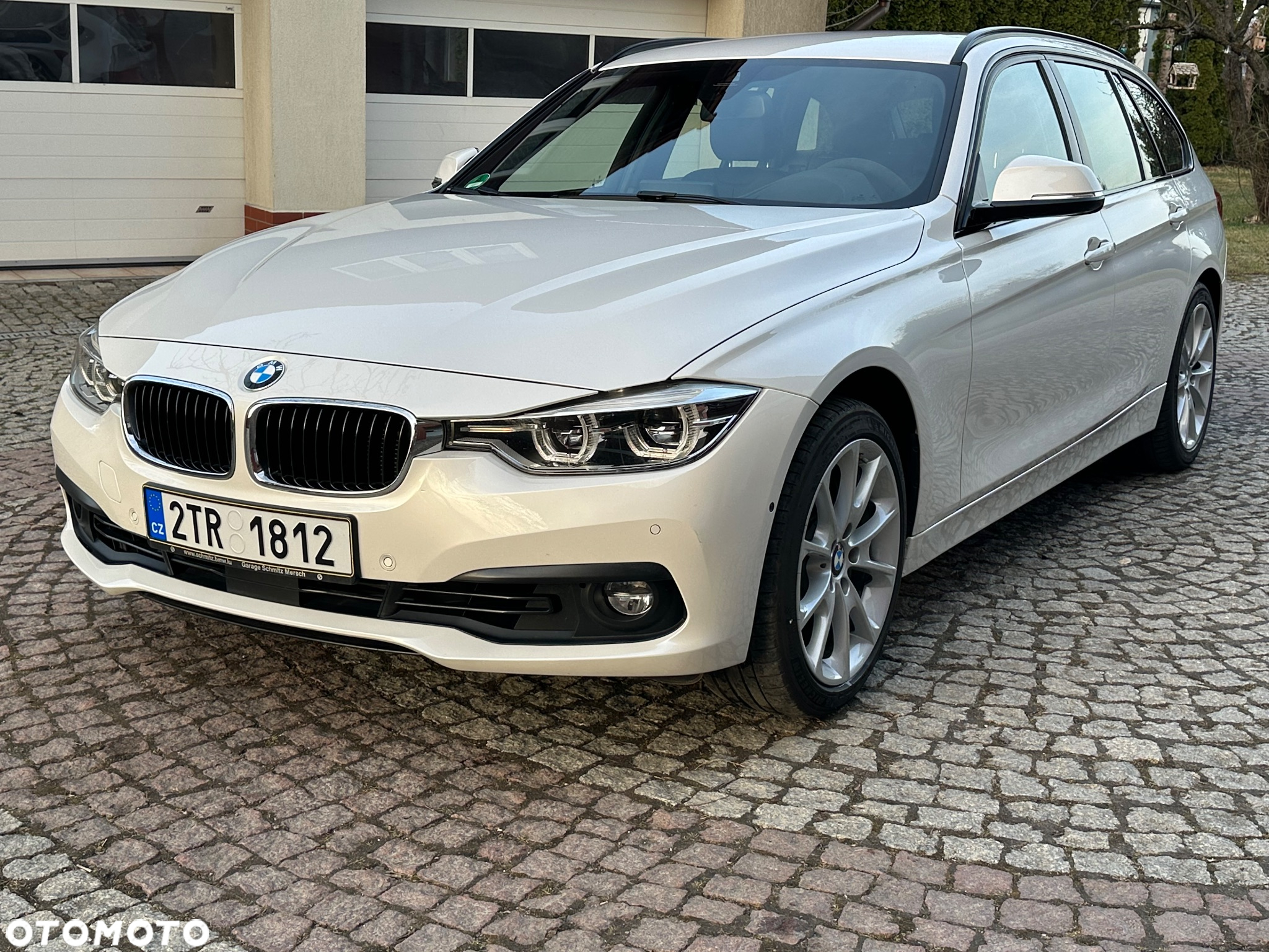 BMW Seria 3 335d Touring xDrive Luxury Line - 22