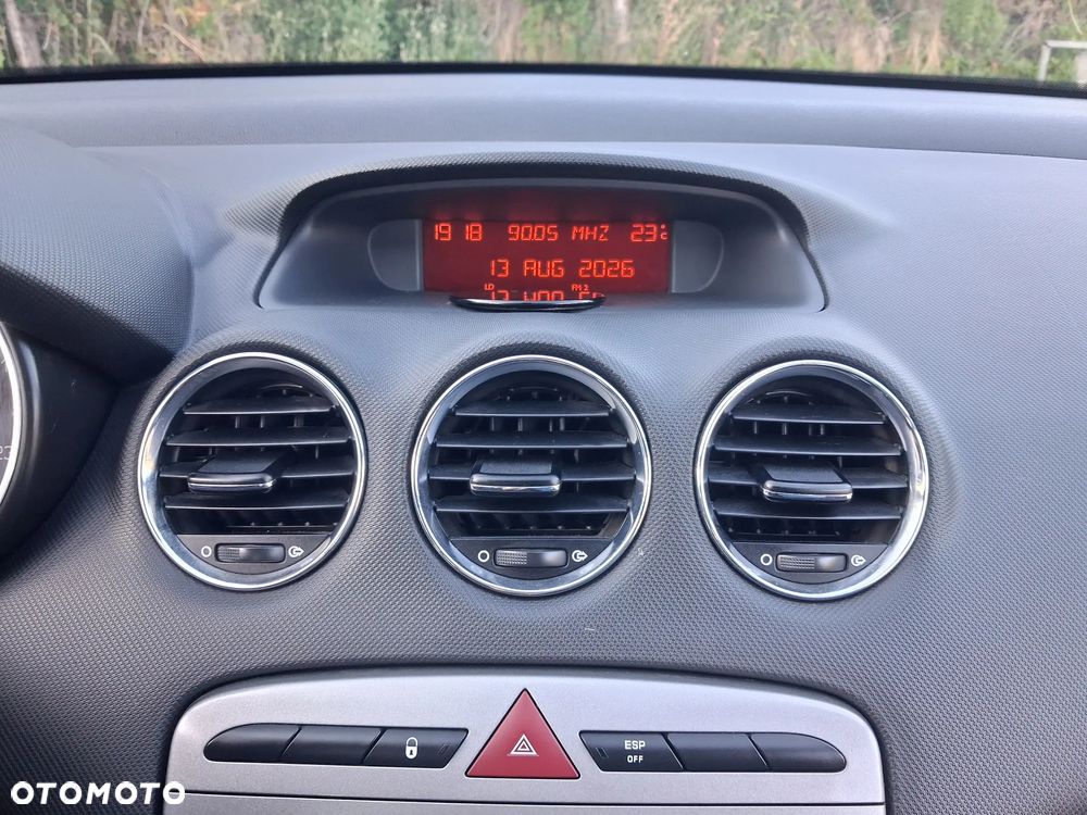 Peugeot 308 1.6 HDi Premium - 18
