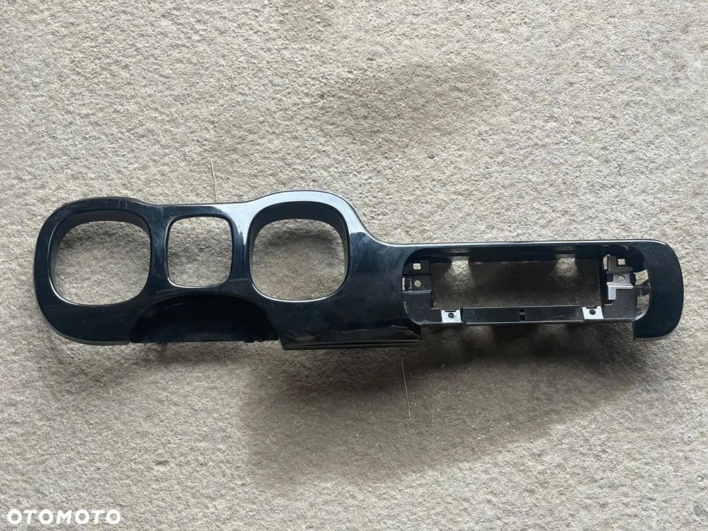 Ramka obudowa osłona zegarów licznika liczników Fiat Panda III 3 07355616550 07355444220 83182022 - 1