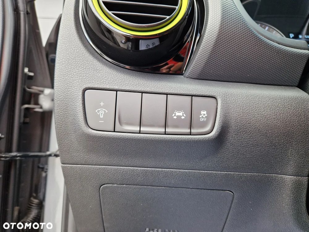 Hyundai Kona 1.6 T-GDI DCT 4WD Unique - 30