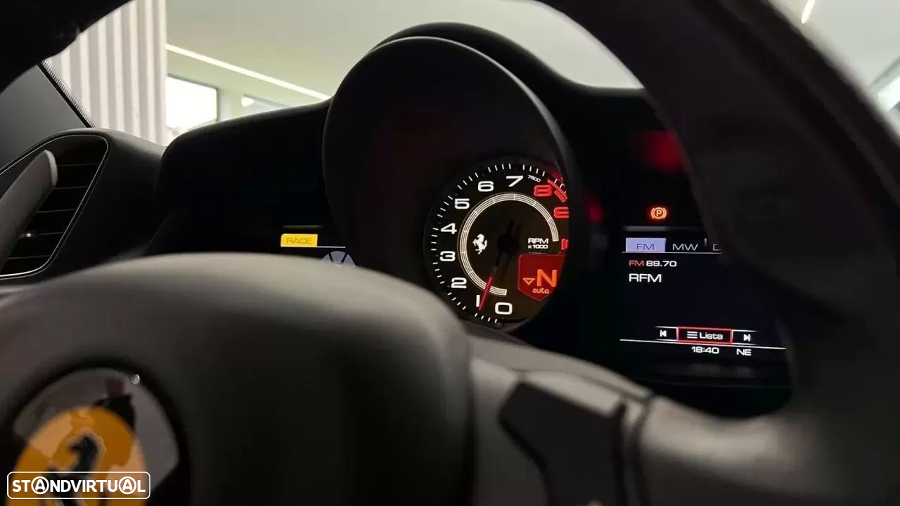 Ferrari 488 GTB - 14