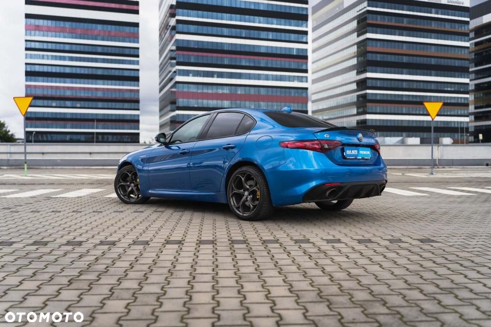 Alfa Romeo Giulia - 6