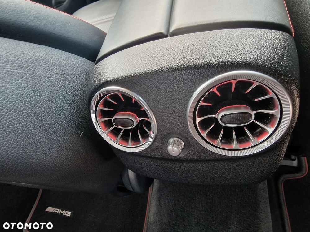 Mercedes-Benz Klasa E 43 AMG 4Matic 9G-TRONIC - 24