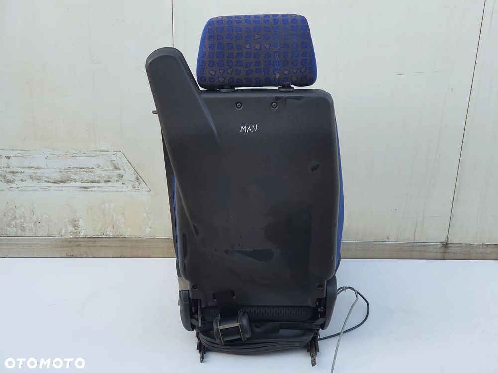 FOTEL KIEROWCY  PNEUMATYCZNY GRAMMER MAN LE L2000 IVECO SCANIA VOLVO RENAULT - 30