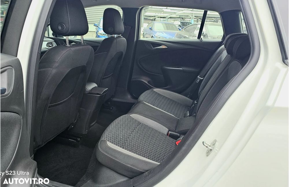 Opel Astra 1.2 Turbo Start/Stop Edition - 11