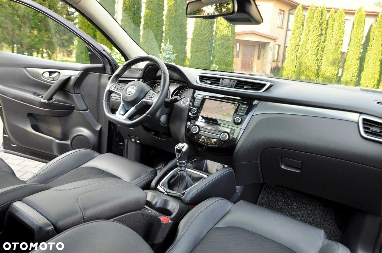 Nissan Qashqai - 25
