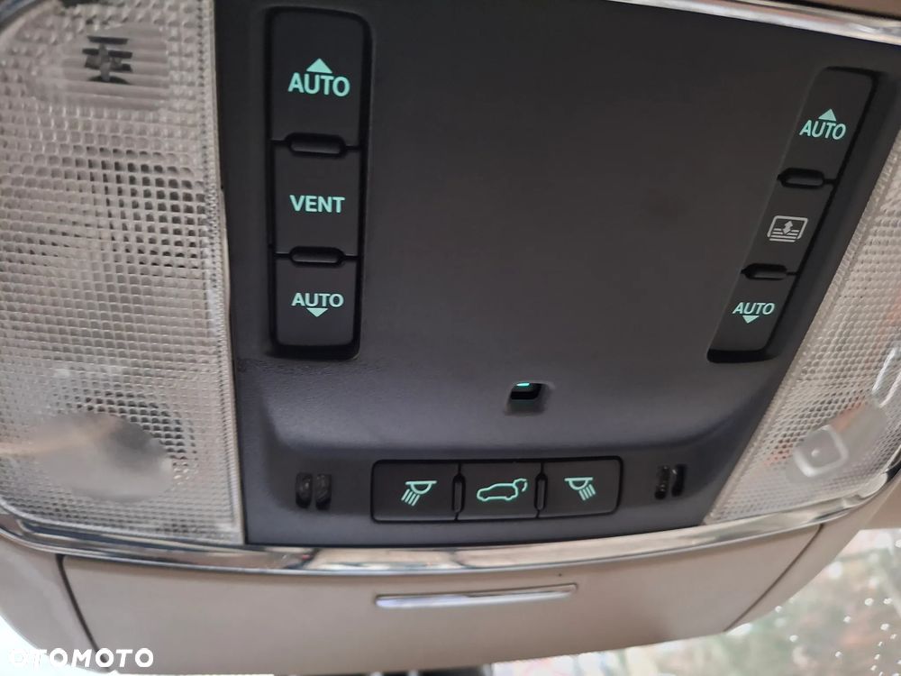 Jeep Grand Cherokee 3.0 CRD Overland Summit - 23