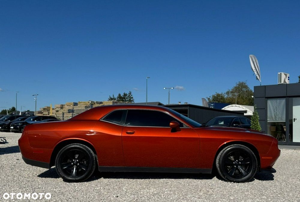 Dodge Challenger - 3