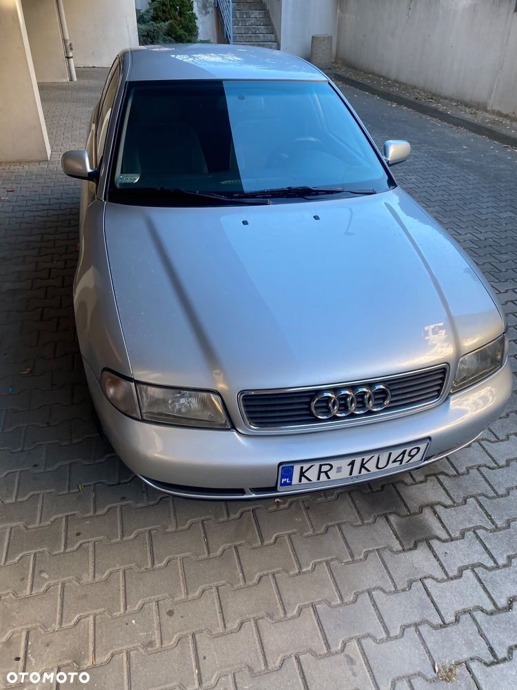 Audi A4 1998 photo 4