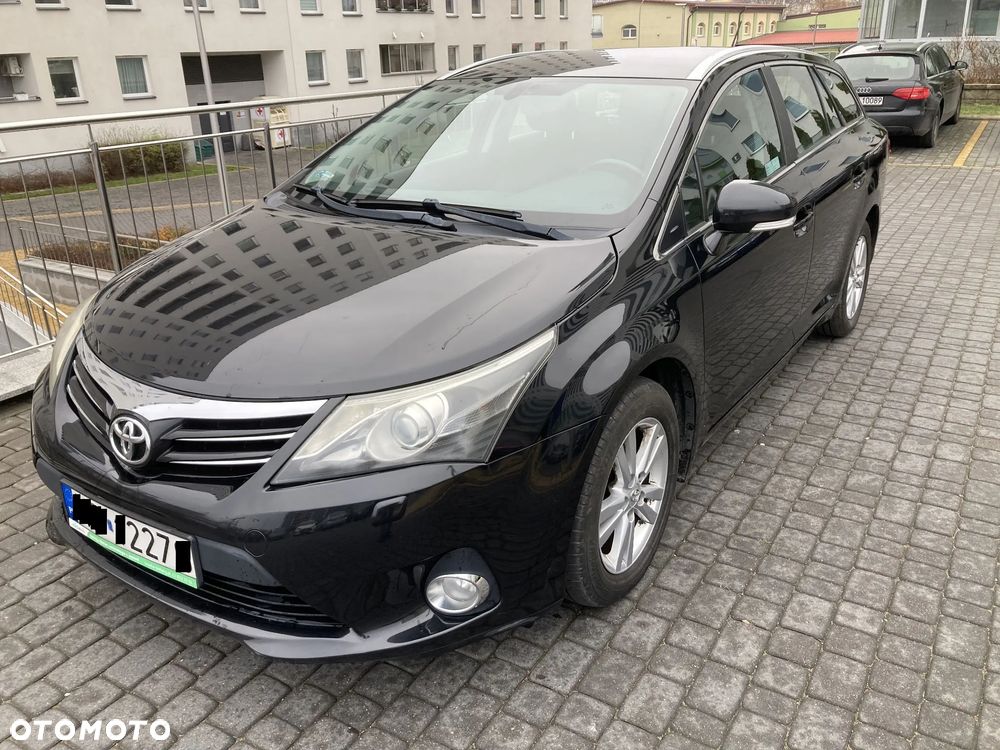 Toyota Avensis 2.0 D-4D Sol - 3