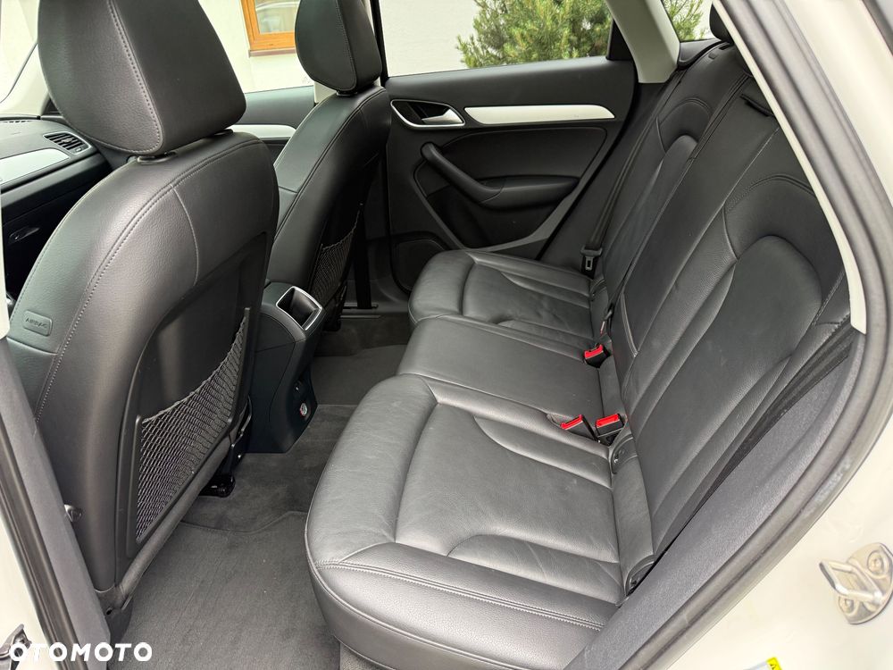 Audi Q3 - 18