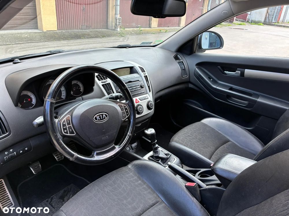 Kia Ceed 1.6 Comfort + - 8