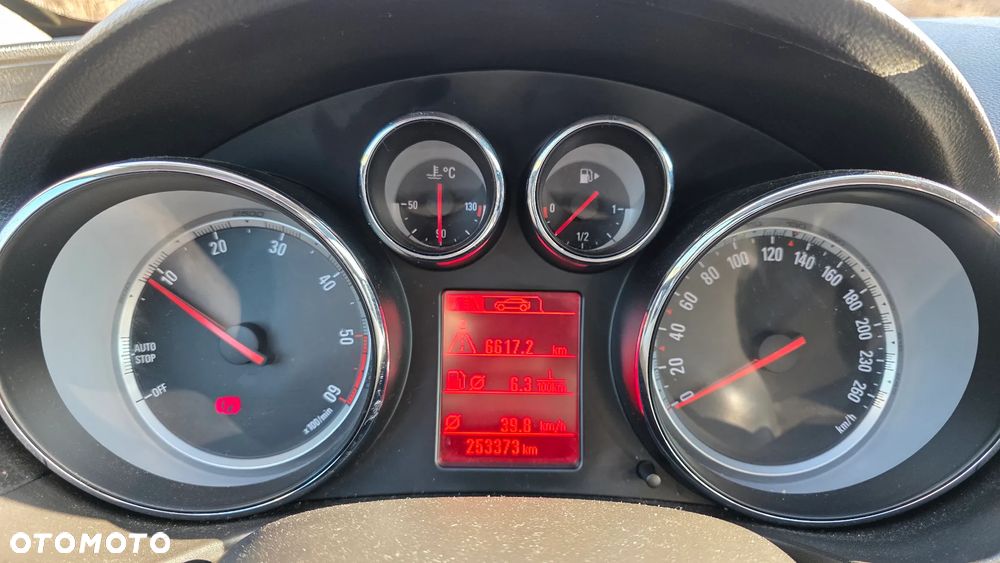 Opel Insignia 2.0 CDTI Cosmo - 14