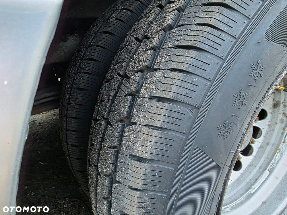 Mercedes-Benz Sprinter - 10