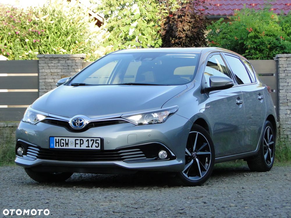 Toyota Auris 1.8 VVT-i Automatik Edition-S - 1