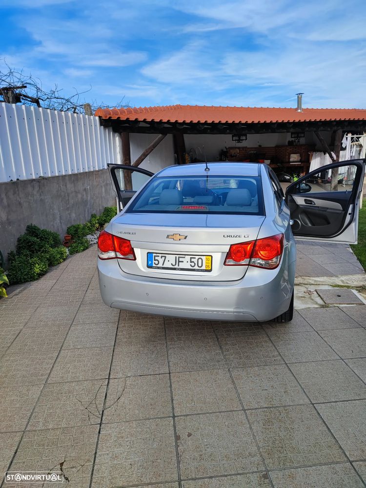 Chevrolet Cruze 2.0 VCDi LT Aut. - 8