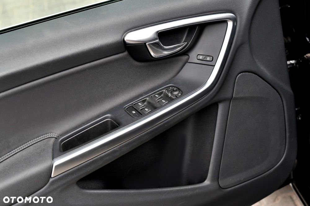 Volvo V60 D3 Geartronic Momentum - 5