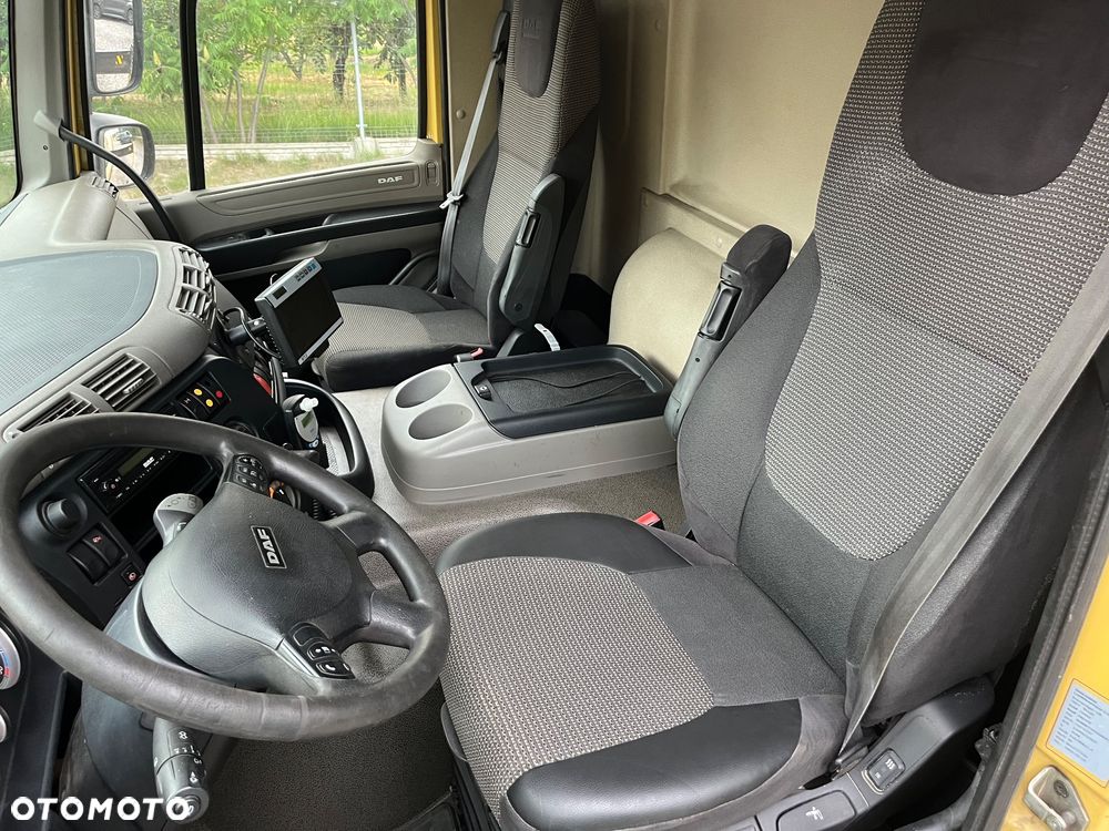 DAF CF 310 - 28