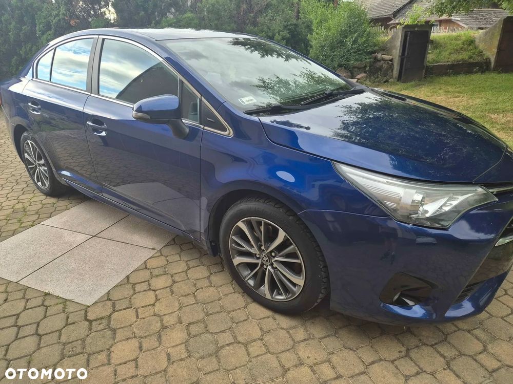 Toyota Avensis 2.0 D-4D Premium - 1
