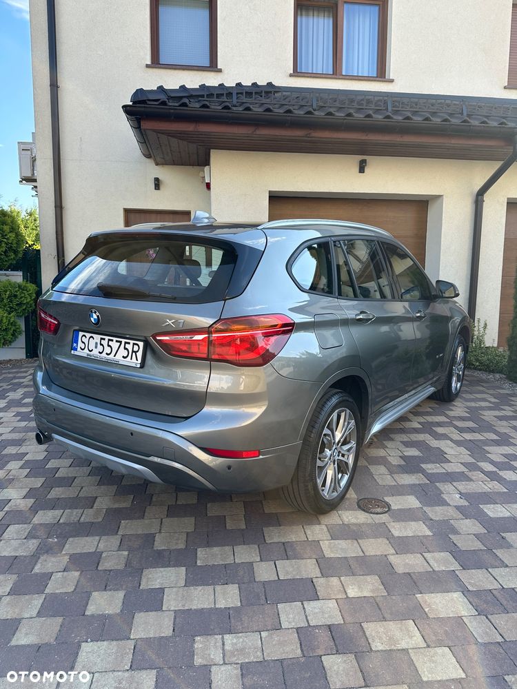 BMW X1 sDrive18d Sport - 11