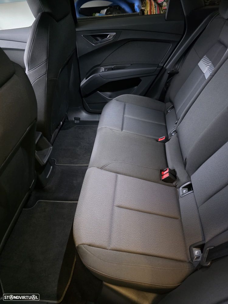 Audi Q4 e-tron 35 - 13