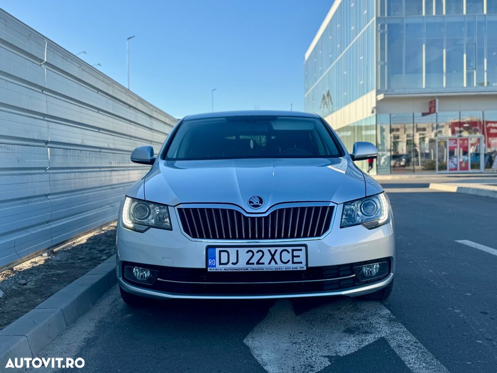 Skoda Superb 2.0 TDI Elegance - 5