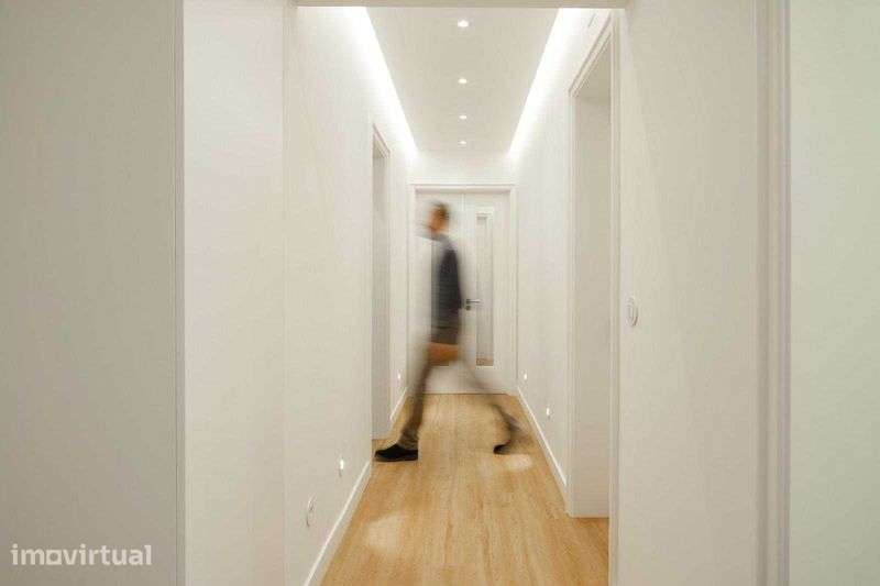 Apartamento T4 à veda na Avenida Dom Vasco da Gama - Grande imagem: 5/12