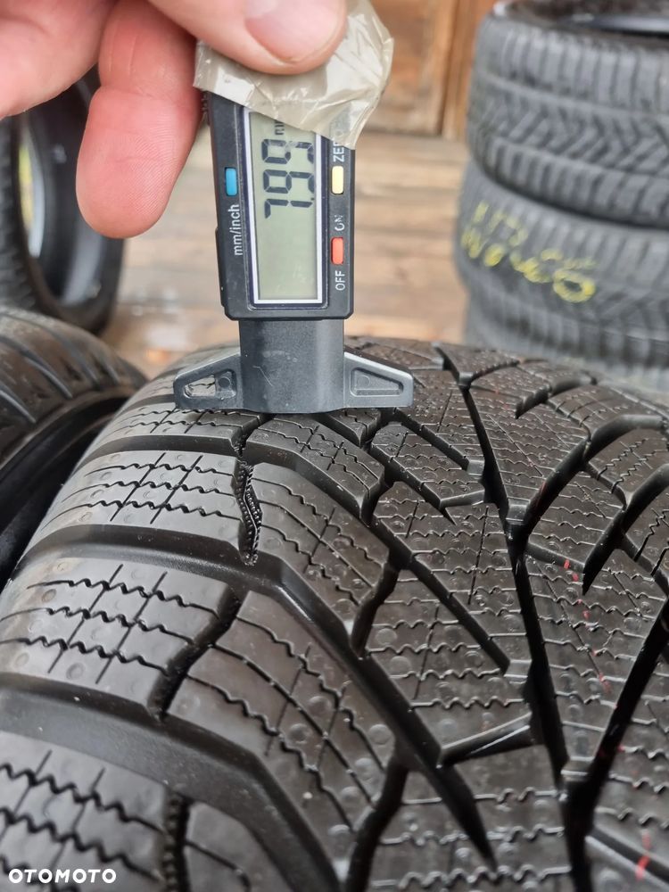 Opony Kumho WinterCraft WP52+ 235/60R18 107V 2025r,4X8mm jak nowe - 10