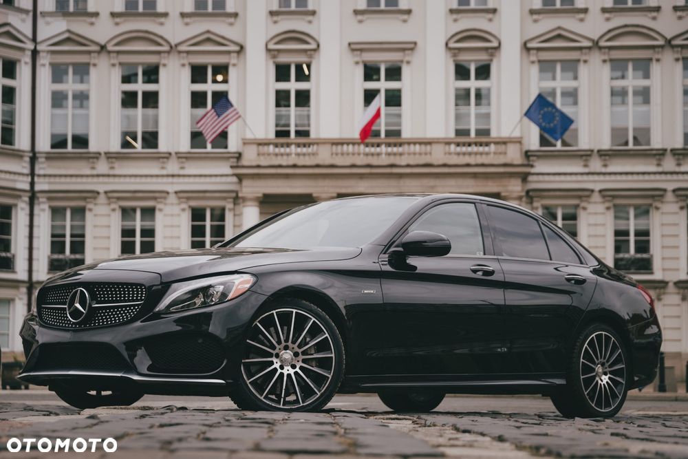 Mercedes-Benz Klasa C 450 AMG 4Matic 7G-TRONIC - 23