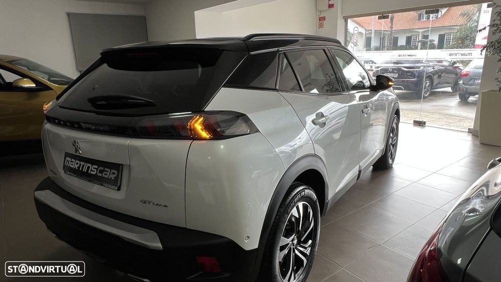 Peugeot 2008 1.2 PureTech GT Line EAT8 - 6