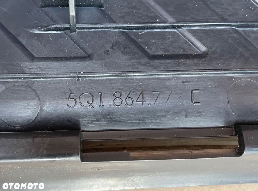 5Q1864777C Podnózek podstopnica vw t-roc skoda seat - 3
