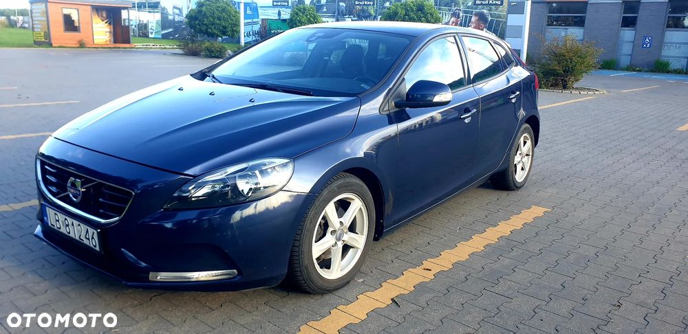 Volvo V40 D2 Momentum - 2