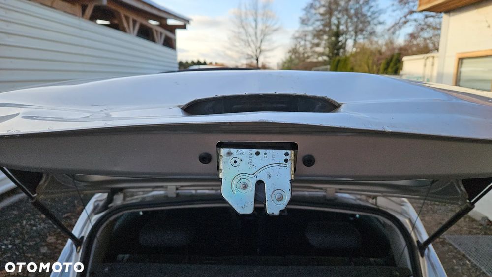 Opel Corsa 1.2 16V Enjoy - 8