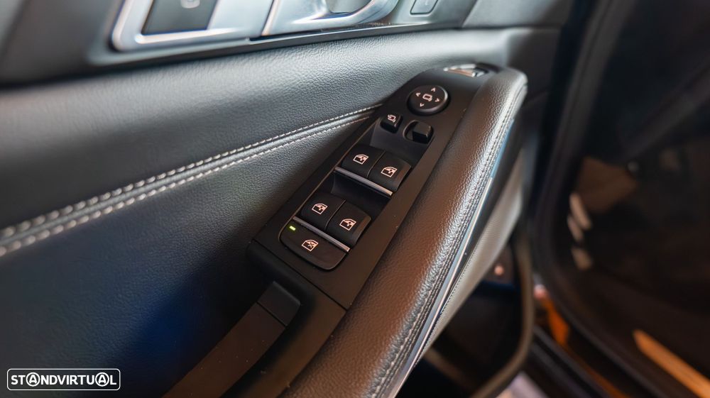 BMW X5 45 e xDrive Pack M - 18