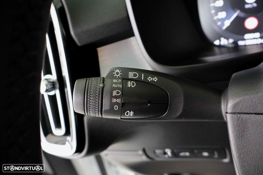 Volvo XC 40 - 31