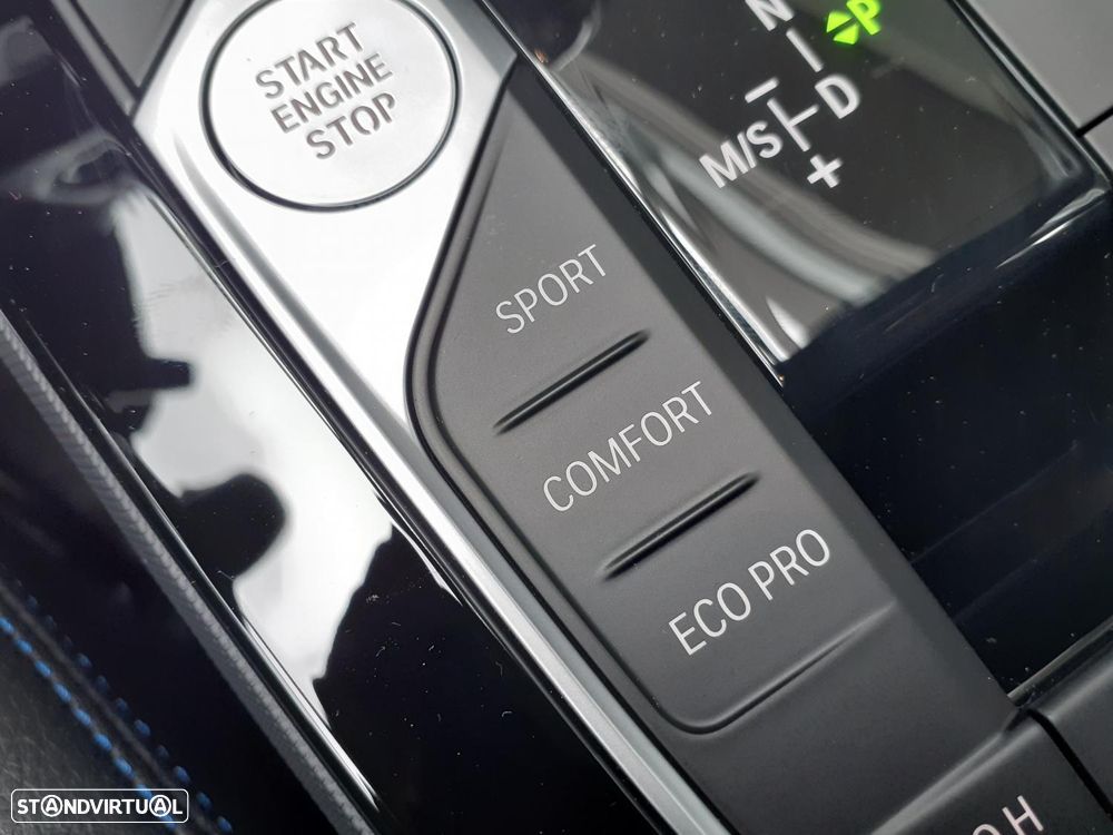 BMW 118 i Pack Desportivo M Auto - 17