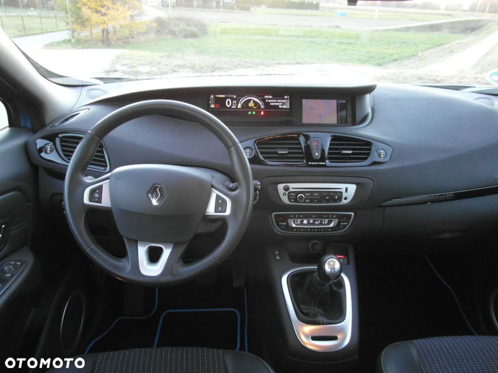 Renault Scenic 1.6 16V 110 LIMITED - 22