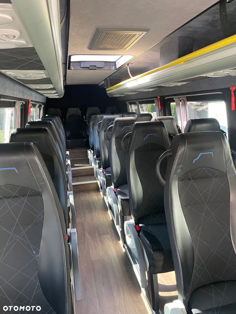 Mercedes-Benz Sprinter 519 907 - 17