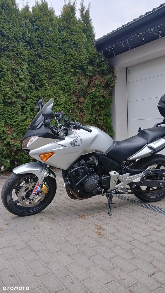 Honda CBF - 1