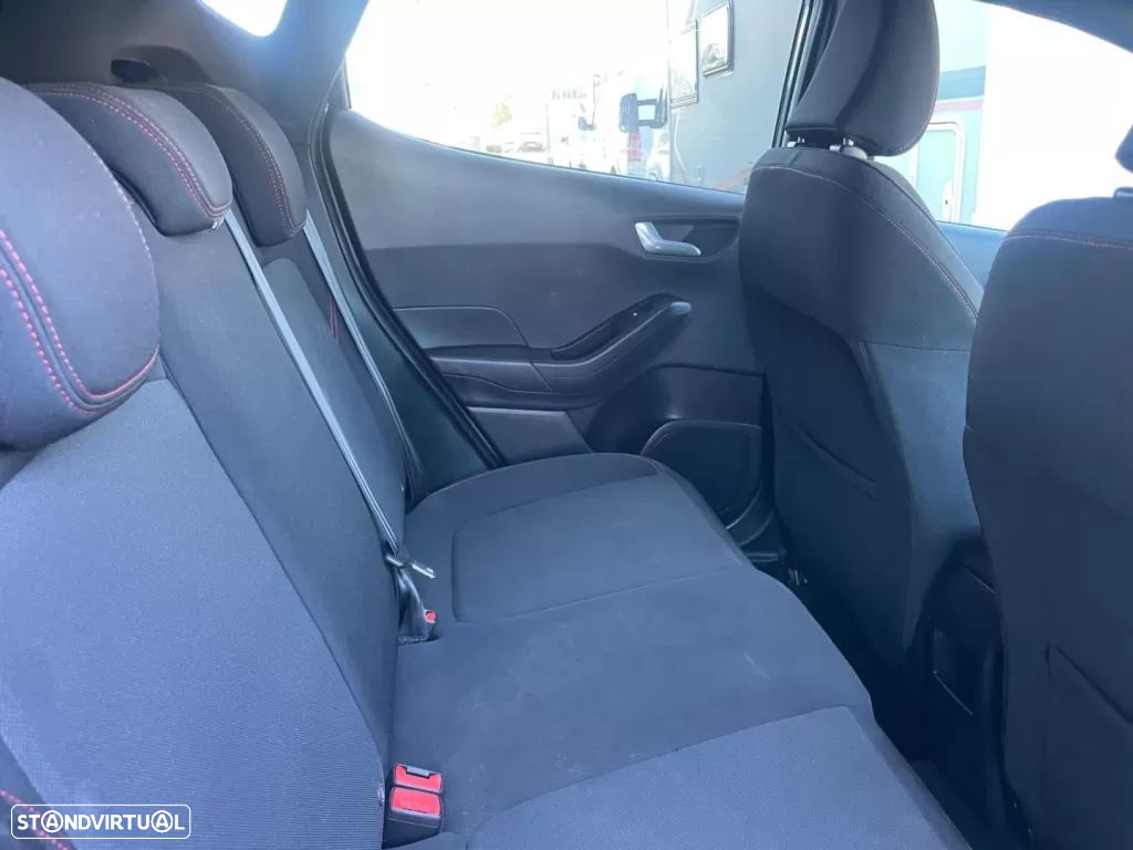 Ford Fiesta 1.0 EcoBoost ST-Line - 31