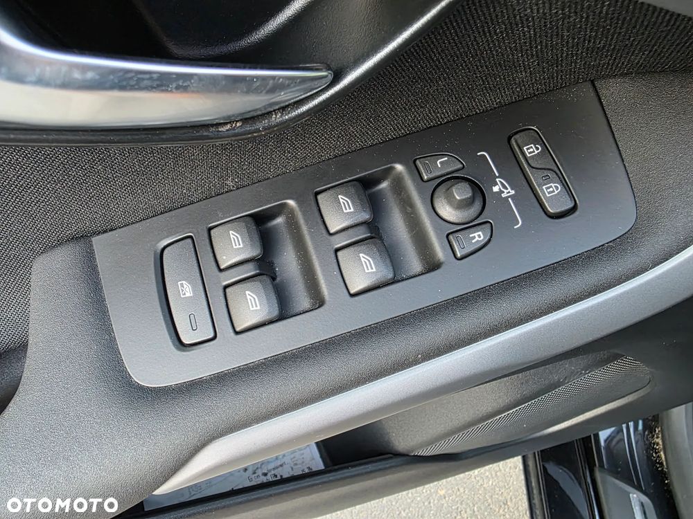 Volvo V40 D2 Geartronic Linje Svart - 14