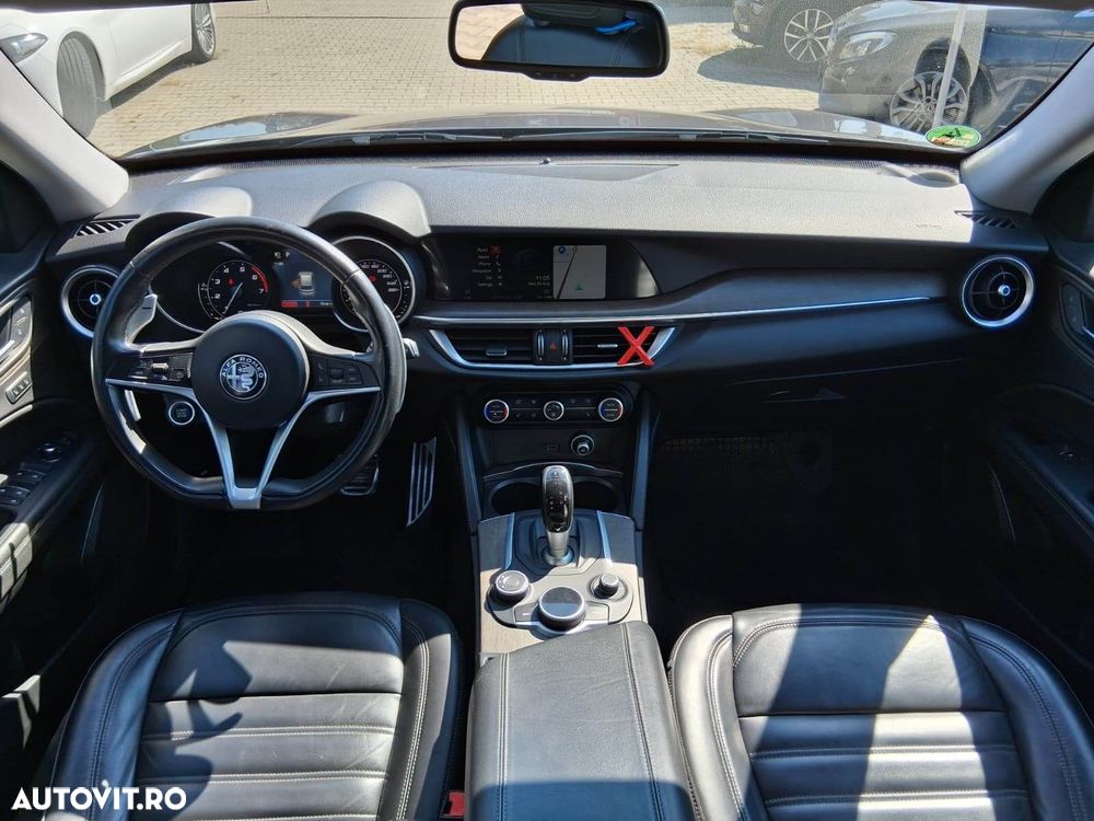 Alfa Romeo Stelvio - 10