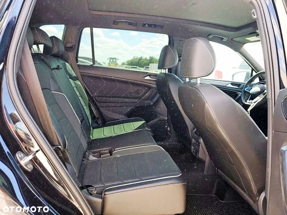 Volkswagen Tiguan - 11