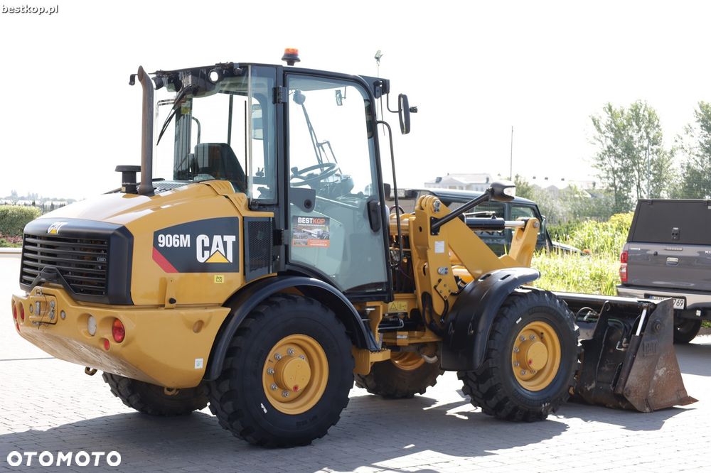 Caterpillar CAT 906M - 7